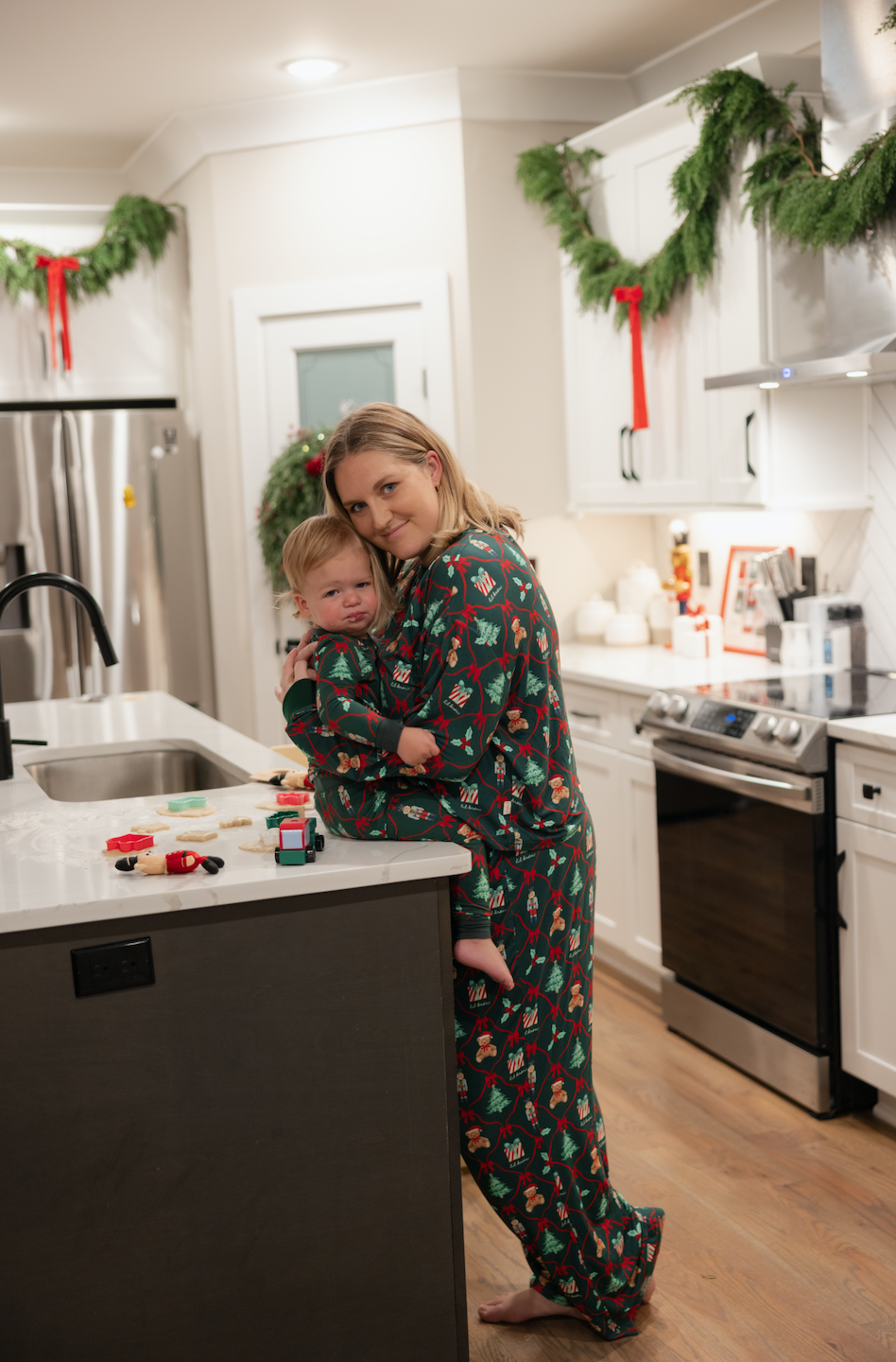 Bear-y Christmas Women's Bamboo Two Piece Pajamas Set