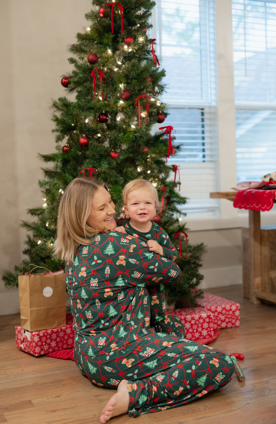 Bear-y Christmas Women's Bamboo Two Piece Pajamas Set